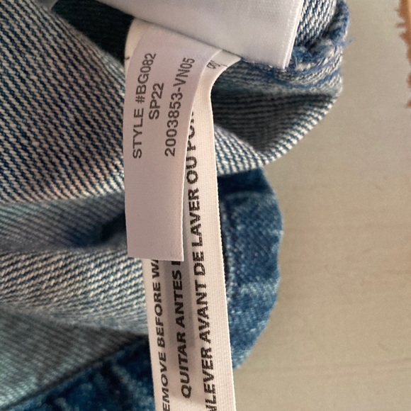 New with Tag: J Crew Squareneck Chambray Top. Size Medium - Picture 11 of 12